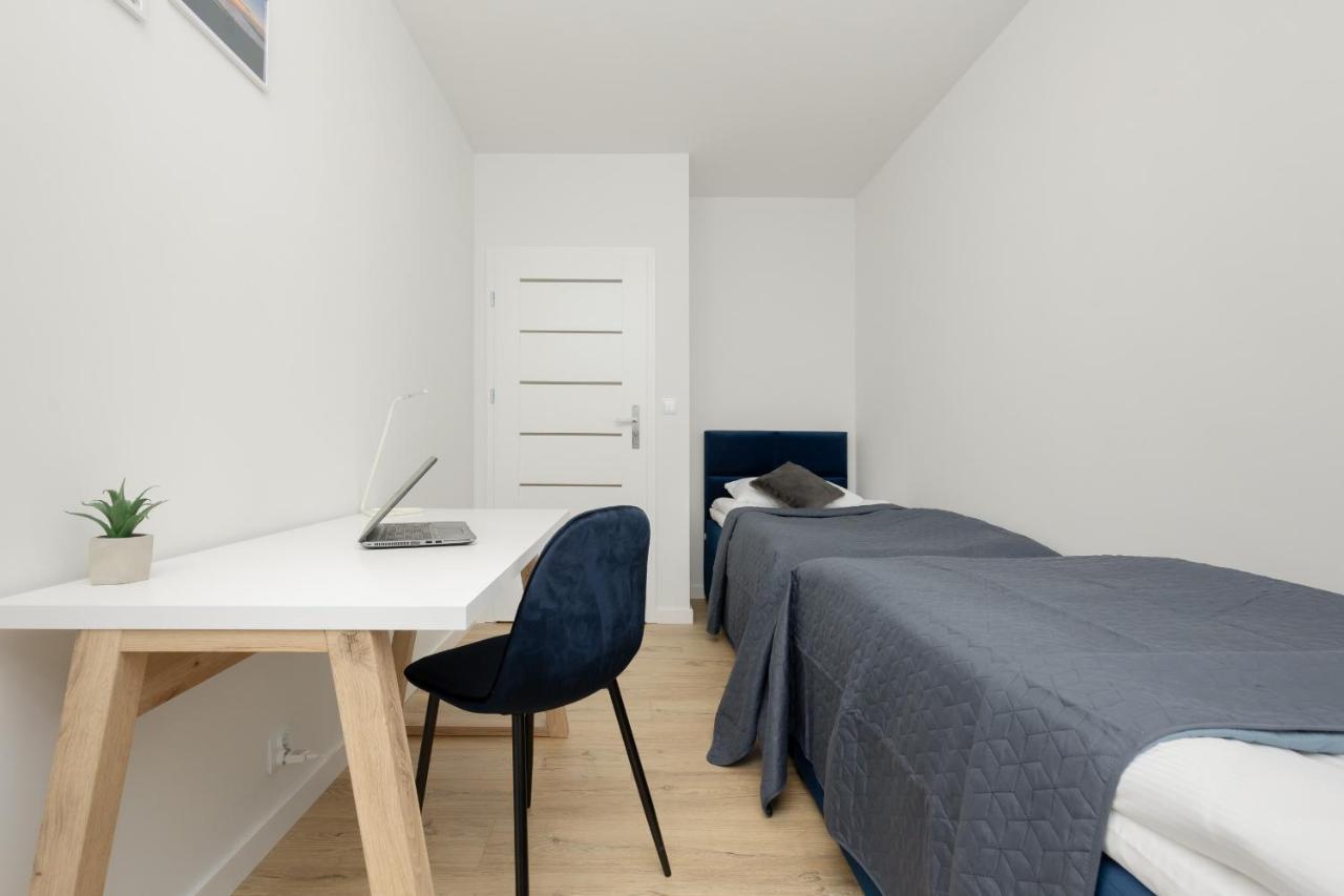 Leilighet Goodnight Bialoleka With 2 Bedrooms & Parking By Renters *
