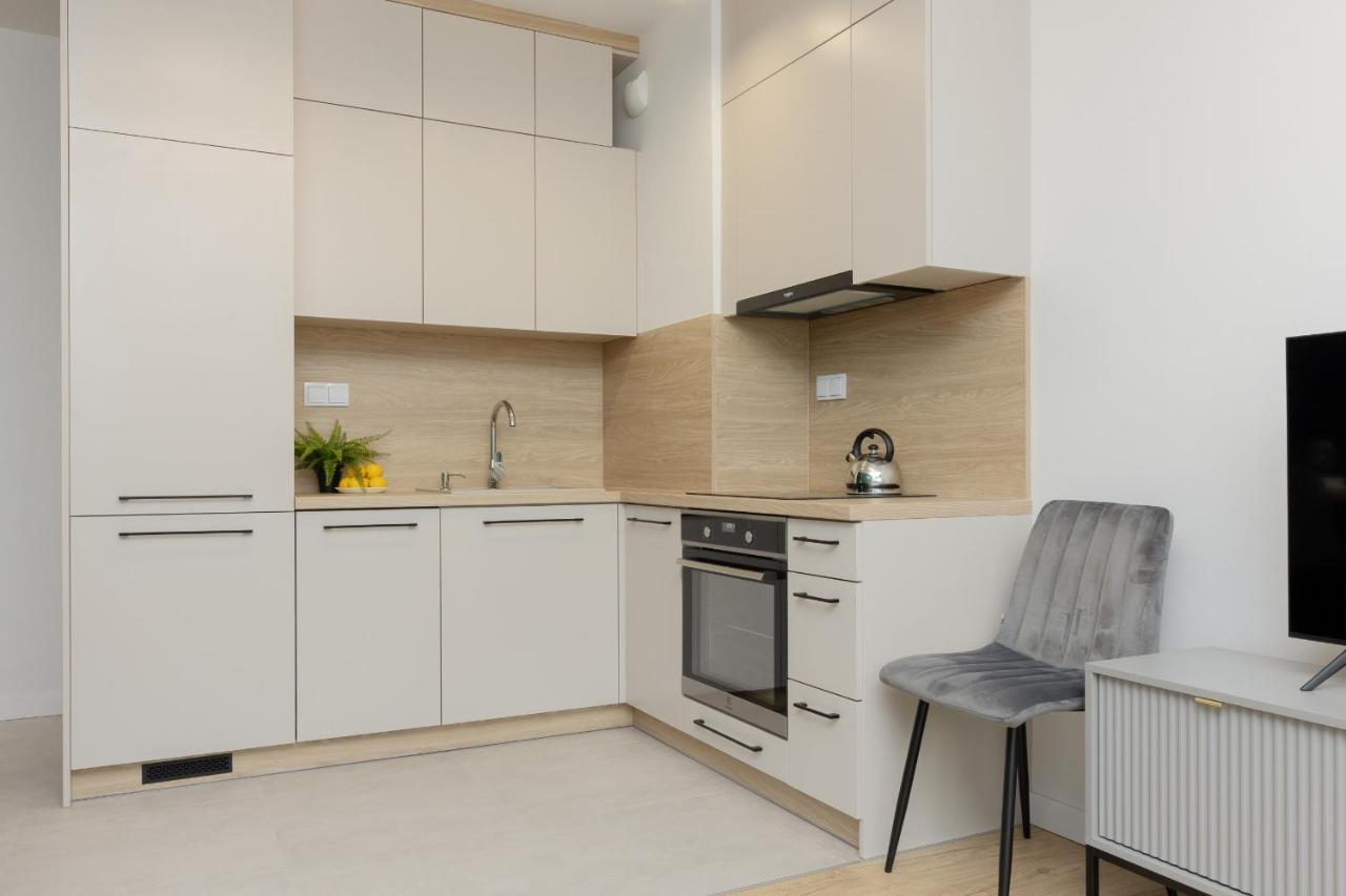Goodnight Bialoleka With 2 Bedrooms & Parking By Renters Leilighet *